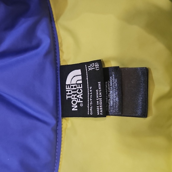 The North Face 550 Fill Down Puffer Jacket Purple - Picture 3 of 7